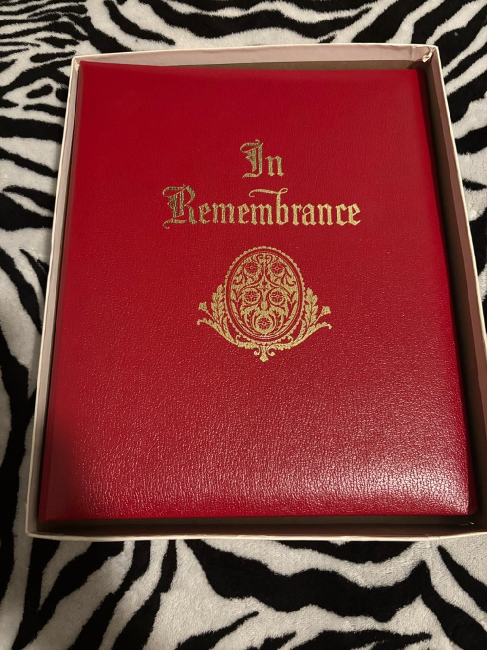 In Remembrance Memorial Funeral book